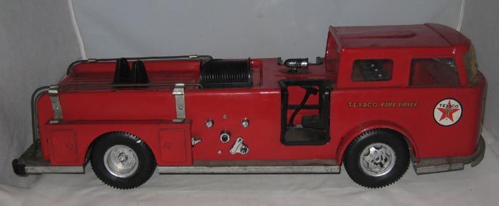 VINTAGE BUDDY L PRESSED STEEL TEXACO FIRE CHIEF FIRE TRUCK IN ORIGINAL 