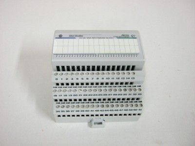 Allen Bradley 1794 IB16XOB16P Flex I/O 24 VDC Sink Input/Sorce Output 