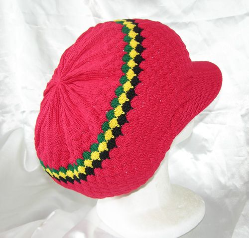 This rasta hat is made from stretchable and breathable cotton loosely 