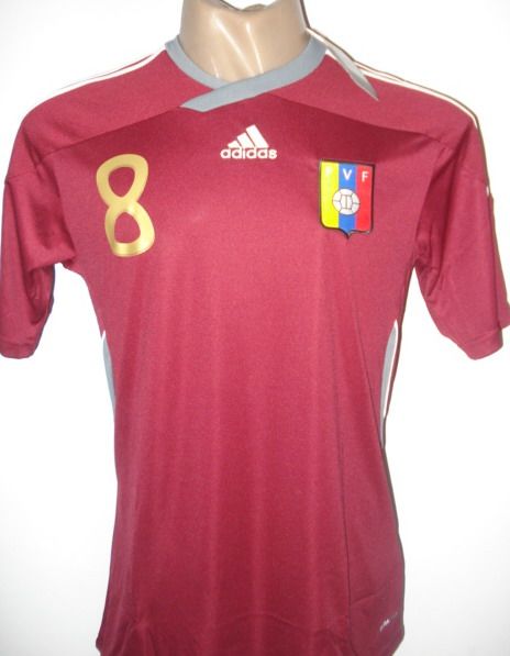 NEW 2011/12 VENEZUELA HOME SOCCER JERSEY RINCON #8  