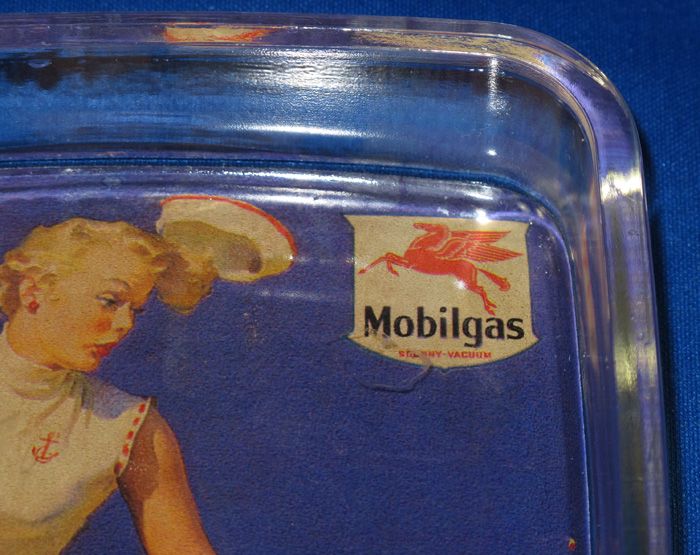   ELVGREN PIN UP ASHTRAY / CHANGE TRAY MOBIL GAS ADVERTISING NR  