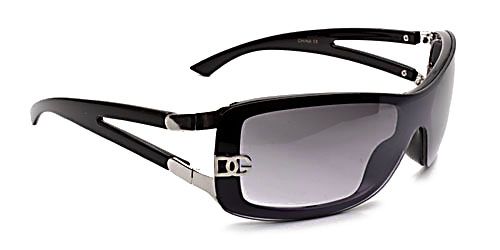 These DG Sunglasses feature a forked frame, DG logo at the temple 