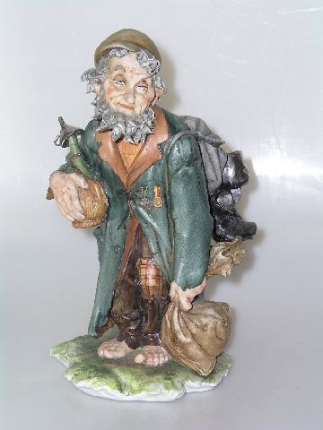 LARGE SIGNED TYCHE BRUNO CAPODIMONTE TRAMP VETERAN  