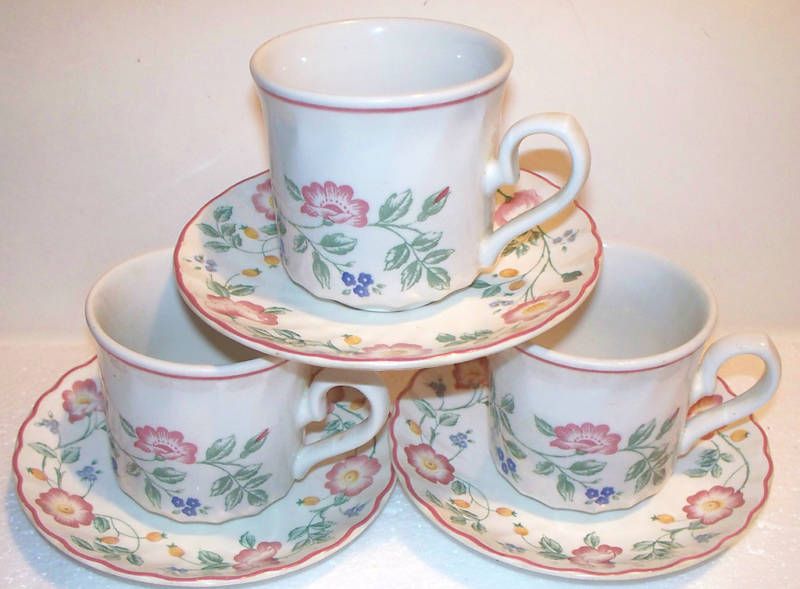 Churchill Briar Rose 3 Cups Saucers  