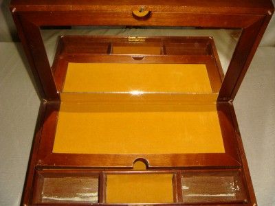 London Leather Vintage Jewelry Box  