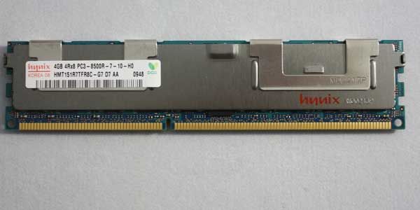 Hynix HMT151R7TFR8C G7 4GB PC3 8500 1066MHz (H959F)  