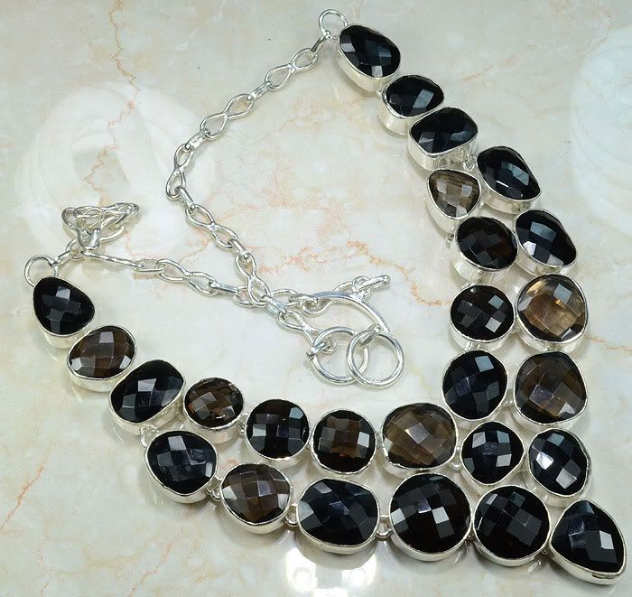 GIANT BLACK ONYX+SMOKY QUARTZ NECKLACE 20; T1942  