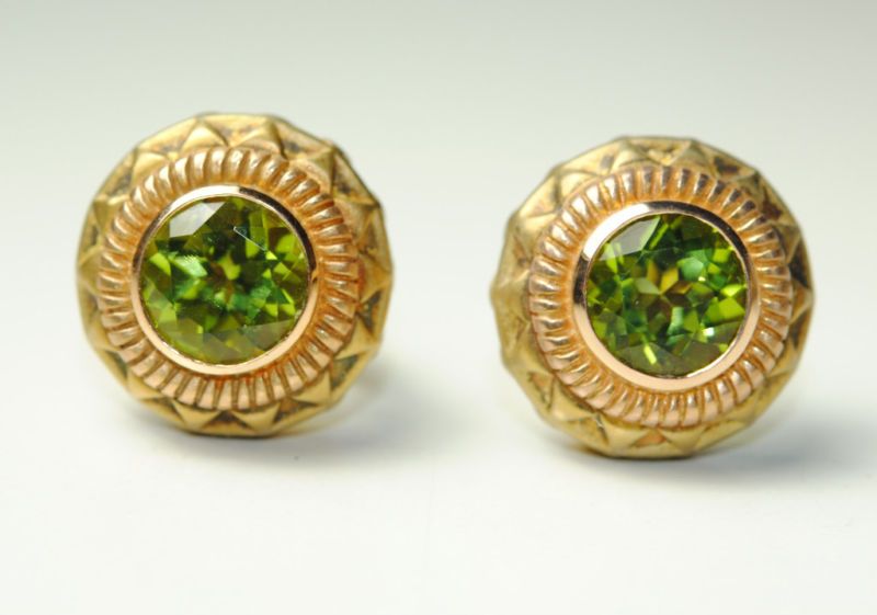 FINE JANE BOHAN PERIDOT GOLD EARRINGS  