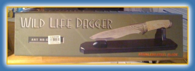 WILD LIFE DAGGER STAINLESS STEEL BLADE DEER CARVED ONIT  