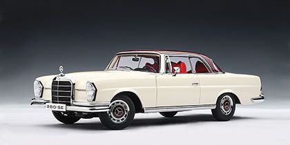 Autoart 1968 MERCEDES BENZ 280SE COUPE WHITE/RED ROOF  