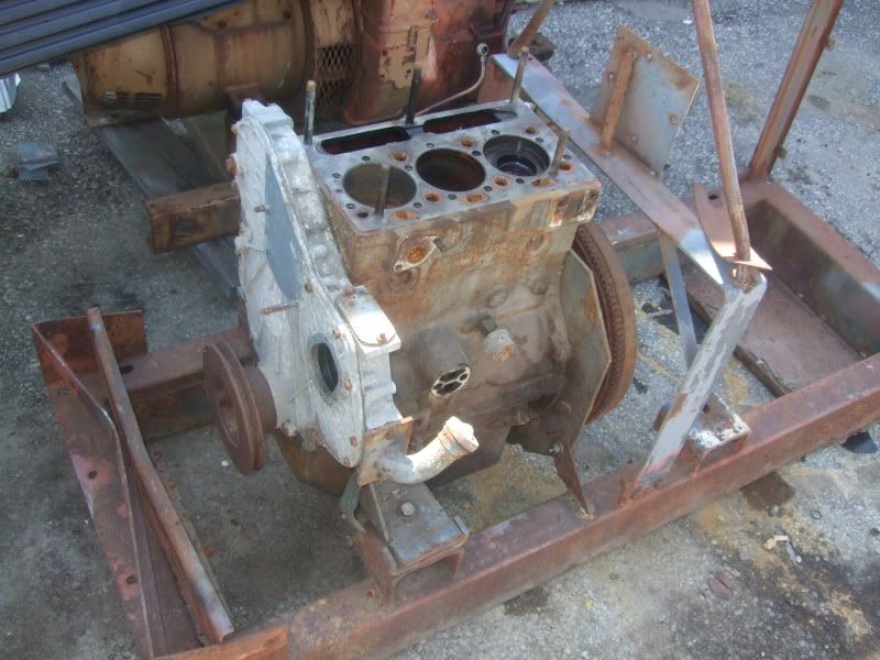 Perkins Diesel 3 cylinder Massey Ferguson 135 Lincoln Welder SA 250 