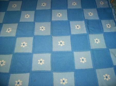 Vtg HAND CROCHETED Blue Floral KNIT AFGHAN BLANKET  