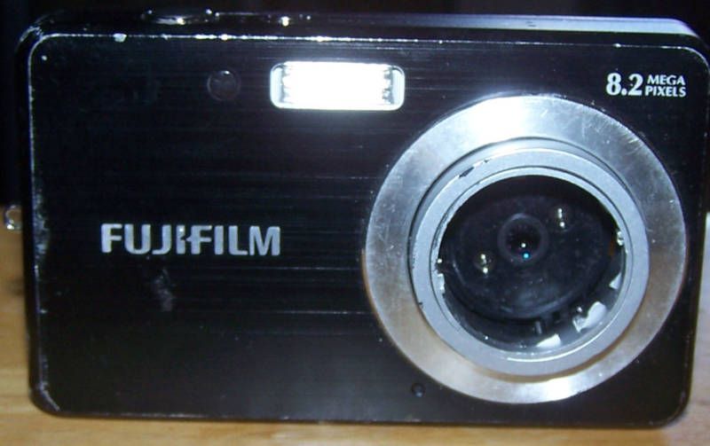 Fuji Fujifilm Finepix J10 8M Digital Camera BROKEN  