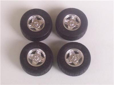 4x4 Pirelli Scorpion Tires n Wheels Toyota Fujimi 124 Truck Pickup 