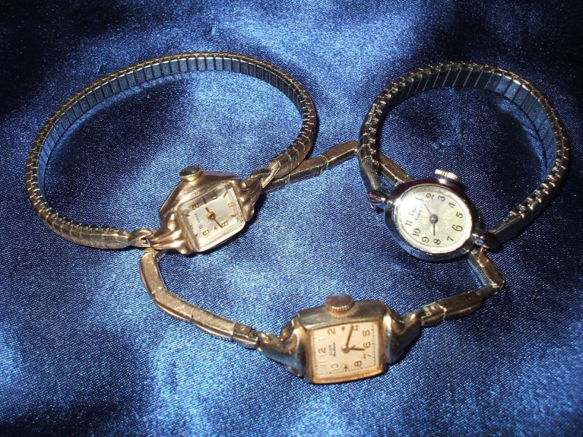 OLDER, VINTAGE GOLD WATCHES, BULOVA & ELGIN DE LUNE, & A RETRO TIMEX 