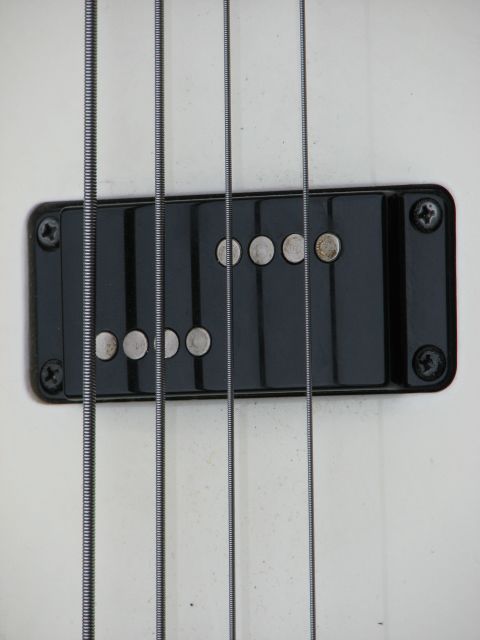 1986 7 Aria Pro II RSB Straycat Bass Guitar  