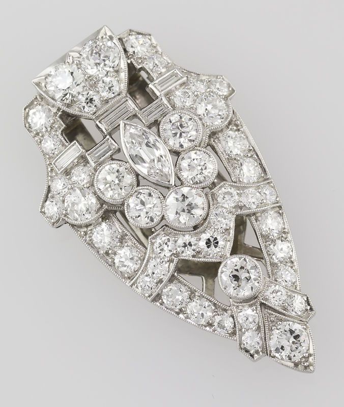 ART DECO Platinum Diamond Clip Brooch  