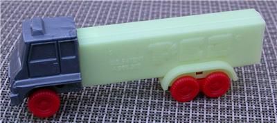 R3 PEZ TRUCK SILVER CAB   ORANGE WHEELS GLOWING STEM*  