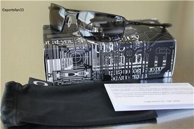 NEW Oakley Square Wire Sunglasses with Matte Black Frame and Grey 