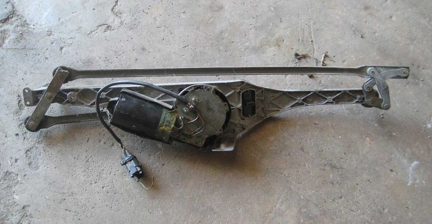 BMW E34 Wiper Linkage & Motor 89 95 525iT 530i 540i M5  