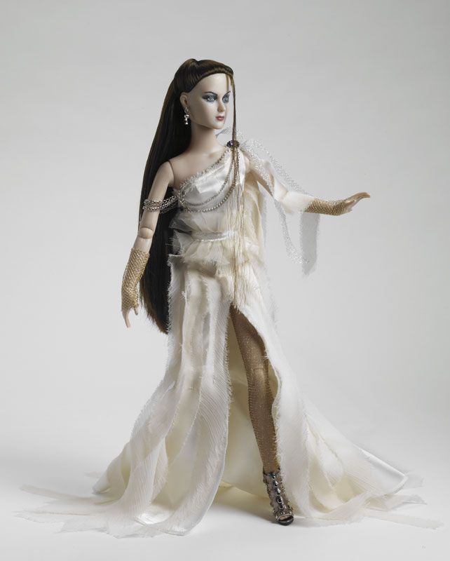 Re Imagination DECAY AND DECADENCE Tonner doll LE500  