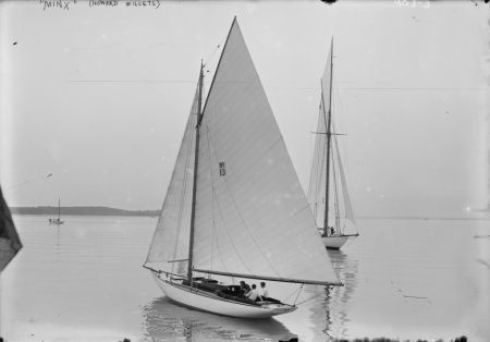 1900s photo Minx sailboat of Howard Willets  