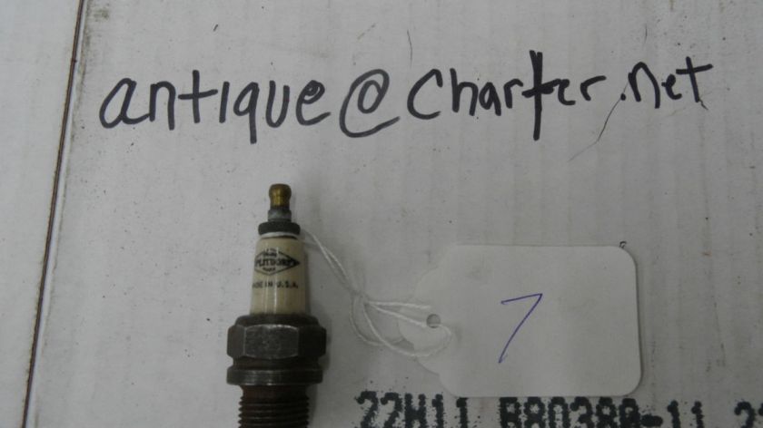 VINTAGE SPLITDORF SPARK PLUG  